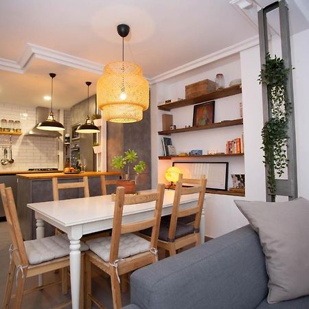 Apartamento Duplex Penthouse With Terrace By Thegoodtourist Sevilla Exterior foto